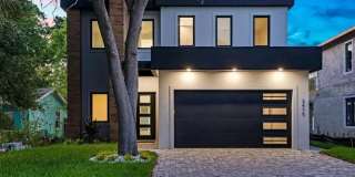 Bold Contemporary Sarasota Luxury Home. 4 Beds/ 4 Baths. Private Pool and Summer Grill. Gallery 1