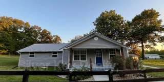 1858 Reed Road Gallery 1