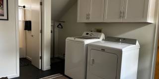 Ideal Duplex on NW Broadway with Parking Gallery 23