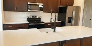 Spacious 3 Bedroom Home with Oversized Primary Suite near Webb & Pawnee Gallery 11