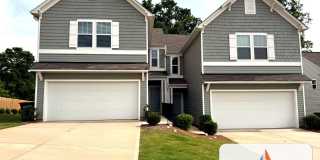 Spacious 3BD/2.5BTH Paired Home minutes from I-77 and I-40 - Available 08/10 Gallery 1
