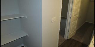 1935 Auburn Hills Gallery 12