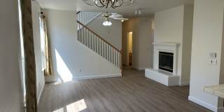 4 Bedroom, 2 Bath, 1992 Square Foot Home Gallery 12