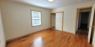Bayview Condo 2 Bedrooms with Gas Fireplace  - S State St Gallery 52