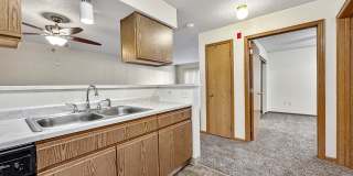 Somerset Apartments Gallery 9