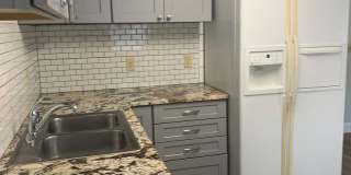 3 bedroom 1 bath recently refurbished  with large fenced backyard ,close to shopping and the beach Gallery 4