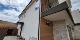 Luxury Townhome Gallery 1