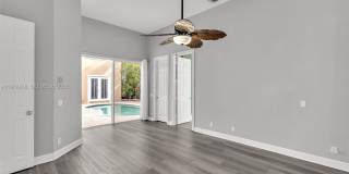 558 NW 118th Ave Gallery 22