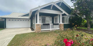 The Heart of Waimea 3BR/2BA with AC, Vaulted Ceilings, and Yard Service! Gallery 1