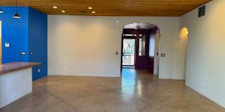 Unique 3Bdm 2Ba home is located in a great central location Gallery 18