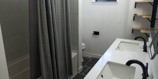 2-bedroom, 1.5-bathroom home located in the vibrant city of Albuquerque Gallery 8