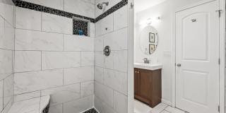 414 Charles Place Gallery 27