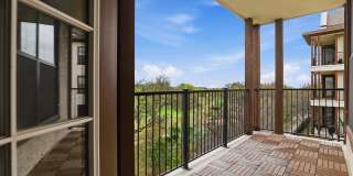 7342 Oak Manor Gallery 3