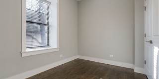 1946 West Nelson St. Apt. Gallery 13