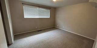 909 E Browning Ave - C Gallery 4