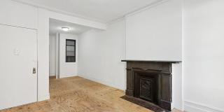 346 W 48th St Apt 4W Gallery 1