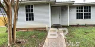 305 W Peachtree Avenue Gallery 1