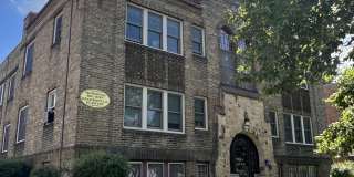 Charming Brick Historic Apartment in the Heart of Vibrant Hamline-Midway Gallery 18