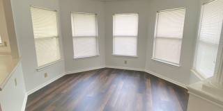 Beautiful 4 Bedroom I/10 / Dezavala Gallery 1