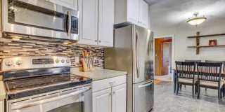 Beautiful 4-Bedroom, 1.5 Bathroom Home Gallery 7