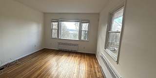 8 Ridge Street Gallery 7