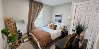 Fully Furnished And Updated 4 bedroom 2 bath house for Lease Gallery 5