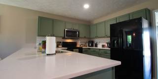 3 Bedroom 2.5 Bathroom with Large Fence Yard Gallery 28