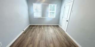 2 bed 1 bath SFH near USC with gated parking Gallery 21