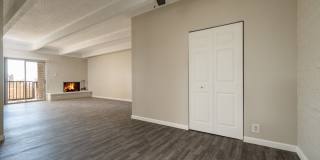 Uptown Square Apartments Gallery 43