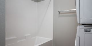 Block 1618 Gallery 14
