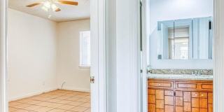 2012 Amy Sue Drive unit: B Gallery 26