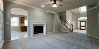 Bright home with big windows & open floorplan available in Circle C Ranch! Gallery 9