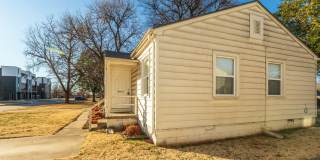 Beautiful Brookside duplex unit - NO PETS Gallery 41