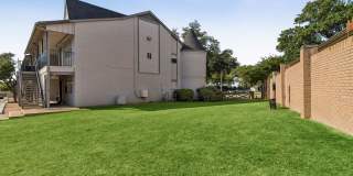 Royal Arms Gallery 26