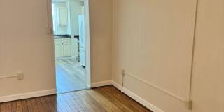 3 bedroom, 1 bath, 2 story half double house Gallery 9