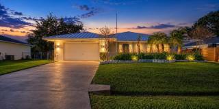 651 SE DEGAN Drive Gallery 1