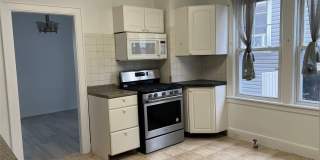 514 College Place Gallery 1