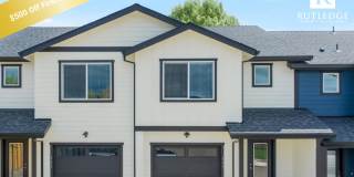 STUNNING 3 Bed / 2.5 Bath Brand New Townhome!! Gallery 1