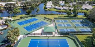 400 Crosswinds Drive Gallery 23