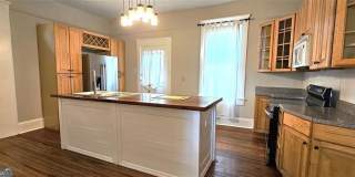 1047 Ridge Avenue Gallery 6