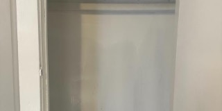 1192 YORKSHIP SQUARE Gallery 19