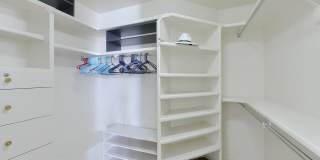 10477 N 101st Place Gallery 31