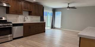Absolutely gorgeous 3 bedroom 2 bath house Gallery 18