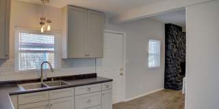 Recently Updated West Tulsa Home! Gallery 11