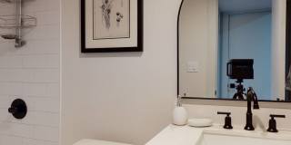 Hoskins 90 at Bishop Ridge Gallery 15