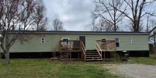 Cozy 2 Bed, 1.5 Bath Home Gallery 1