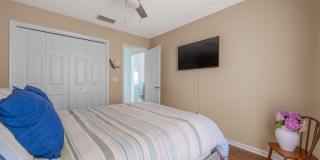 4435 DEEP RIVER Way E Gallery 20