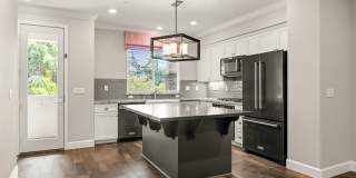 Luxury 3-Bed Townhouse in Hayward Just Built in 2019! Gallery 6