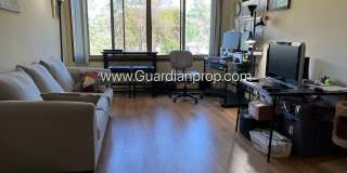 Bloomington Main Floor Apartment, Granite Countertops, Heat Paid, Free Parking, Storage Unit Included Gallery 1