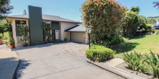 Split-Level 4 Bedroom House with Private Yard in the SLO Country Club Gallery 1